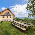Hidden Authentic Haven - Two Bedroom With Balcony