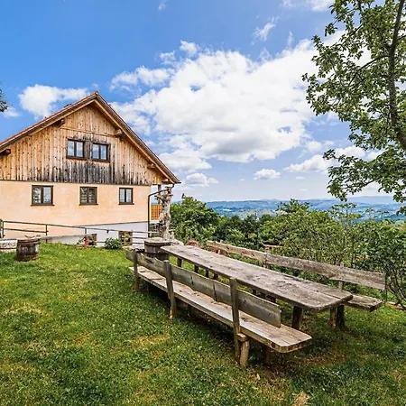 Hidden Authentic Haven - Two Bedroom With Balcony