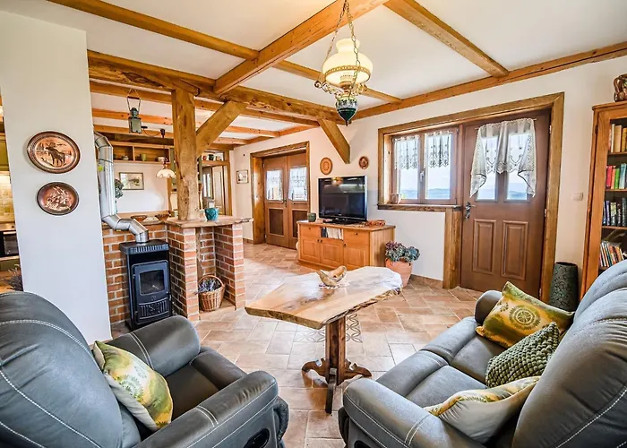 Hidden Authentic Haven - Two Bedroom With Balcony Apartament Sevnica