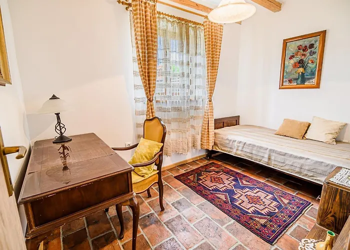 Апартаменты Hidden Authentic Haven - Two Bedroom With Balcony *