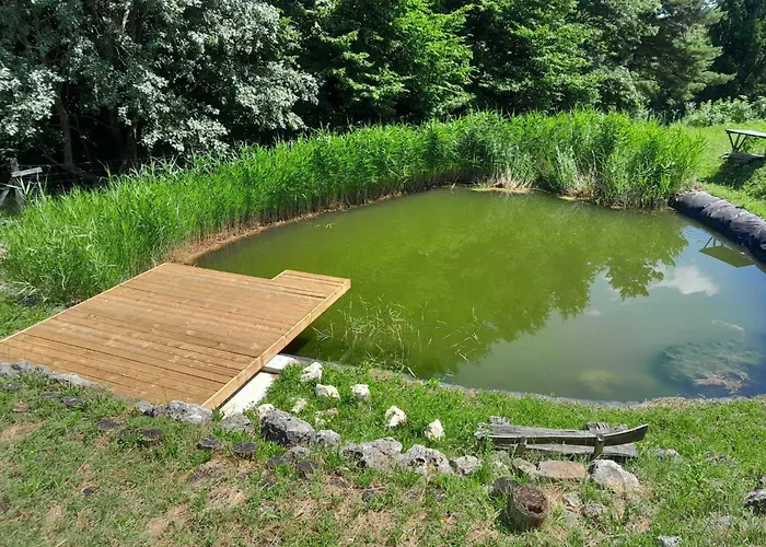 Hidden Authentic Haven - Two Bedroom With Balcony Appartement Sevnica